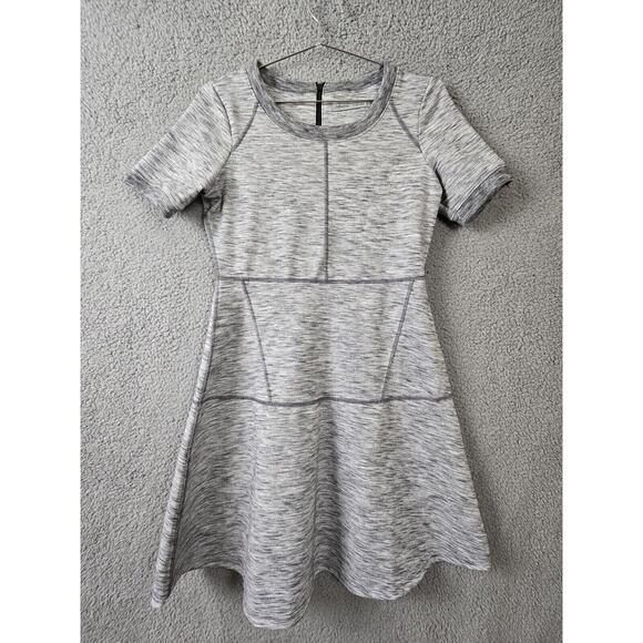 Athleta En Route Dress Women's Size M Gray Heather Athletics Sports Tennis - Picture 1 of 7